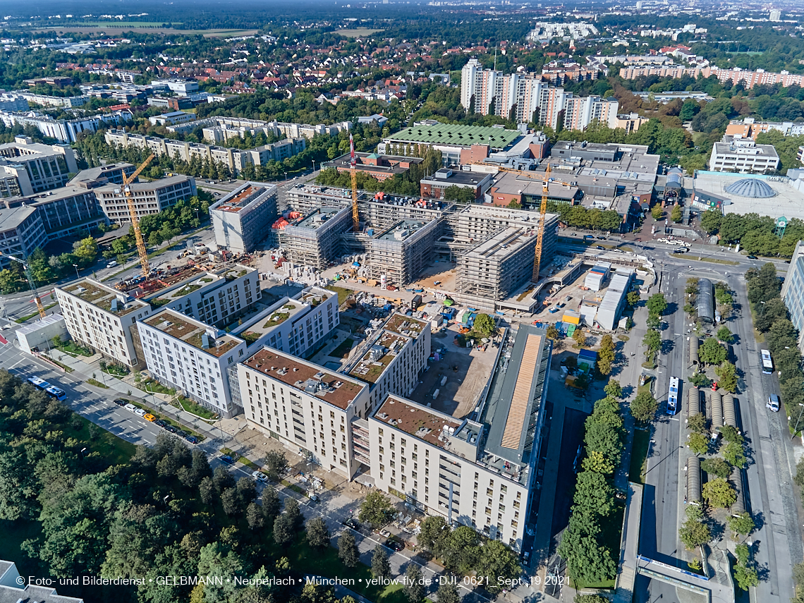 19.09.2021 - Perlach Plaza und Umgebung in Neuperlach 